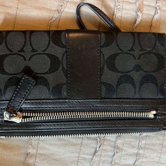 Gently used Black coach wristlet - Picture 2 of 3